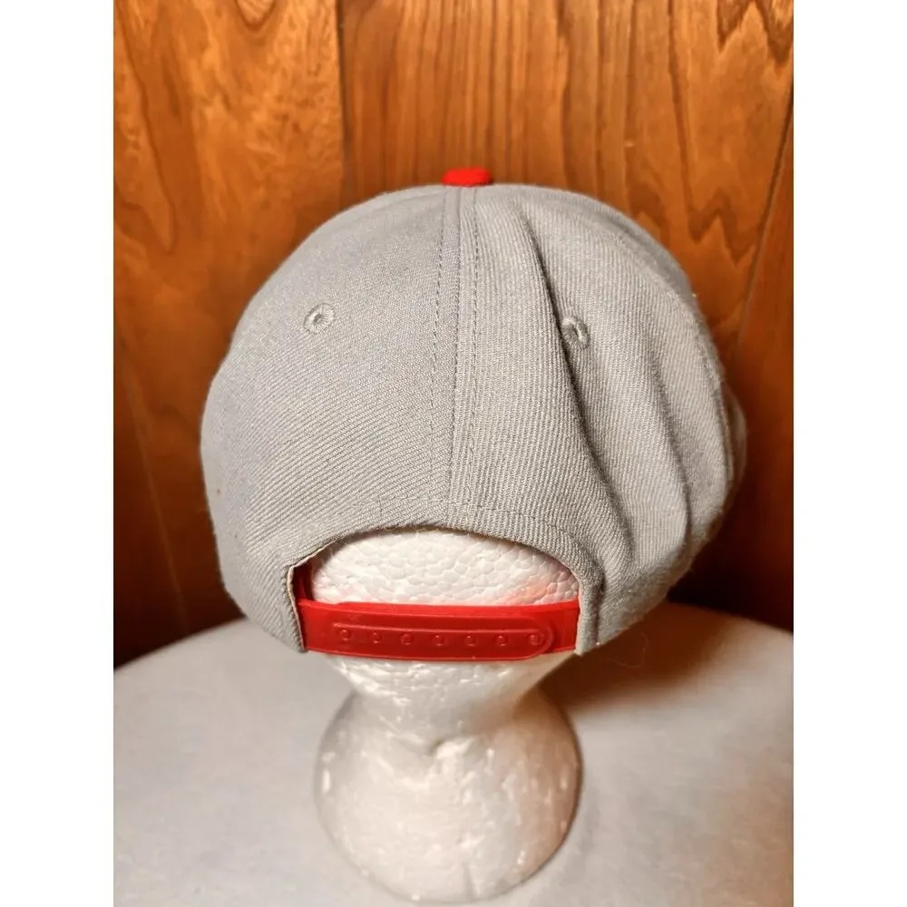 UNLV Rebels Wool Blend Snapback Hat Gray Red Top of the World NCAA